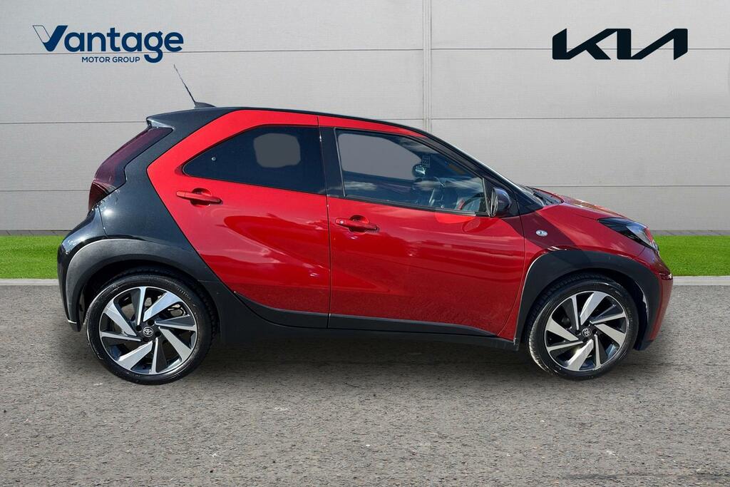 Toyota Aygo X 1.0 Vvt-i Edge Euro 6 Ss DF23PDZ Red #2