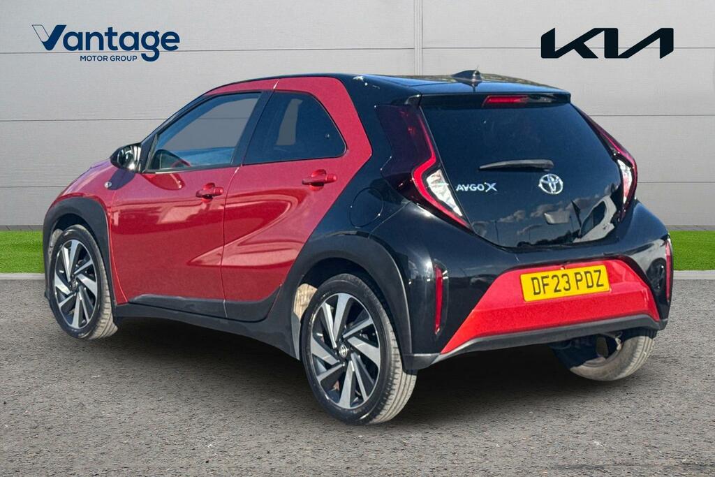 Toyota Aygo X 1.0 Vvt-i Edge Euro 6 Ss DF23PDZ Red #5