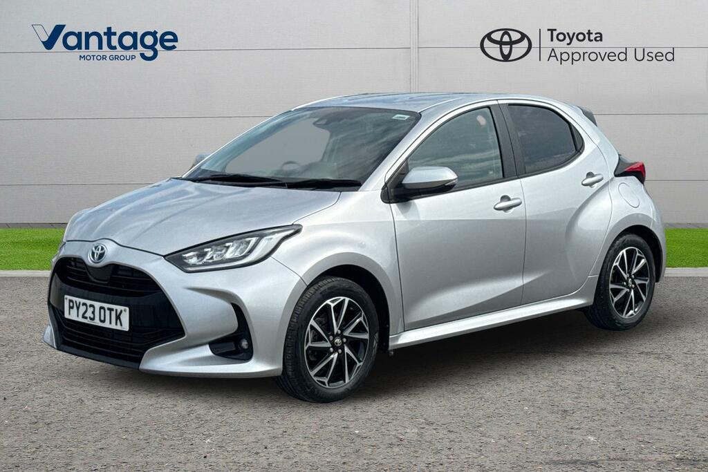 Toyota Yaris 1.5 Vvt-h Design E-cvt Euro 6 Ss PY23OTK Silver #3