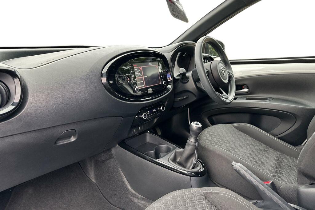 Toyota Aygo X 1.0 Vvt-i Edge Euro 6 Ss White #5