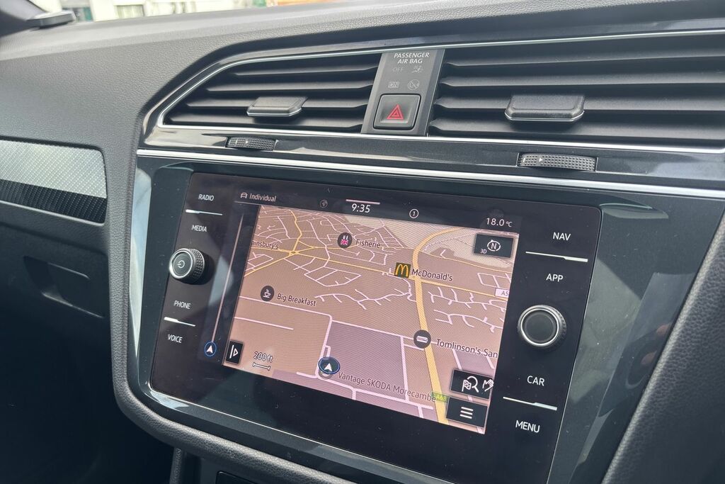 Volkswagen Tiguan Tdi Bluemotion Tech Match 4Motion White #18
