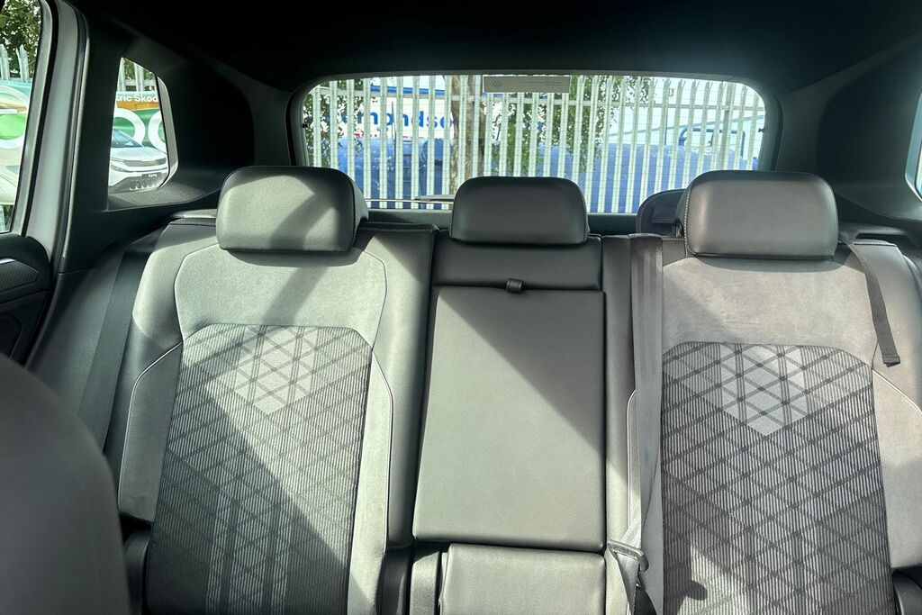 Volkswagen Tiguan Tdi Bluemotion Tech Match 4Motion White #23