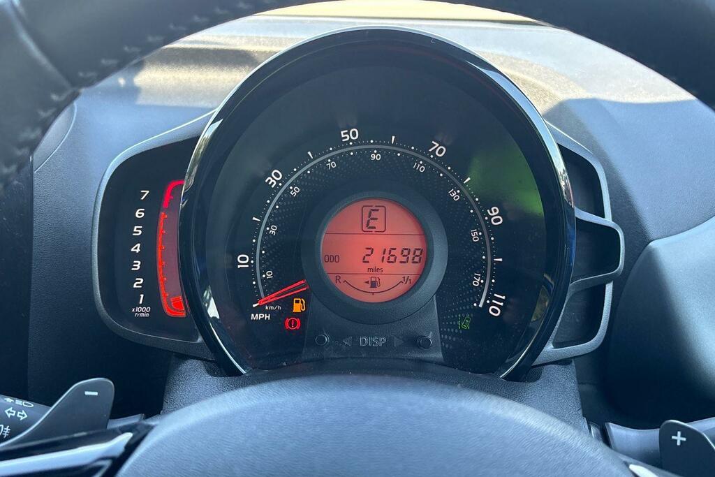 Toyota Aygo 1.0 Vvt-i X-press White #11