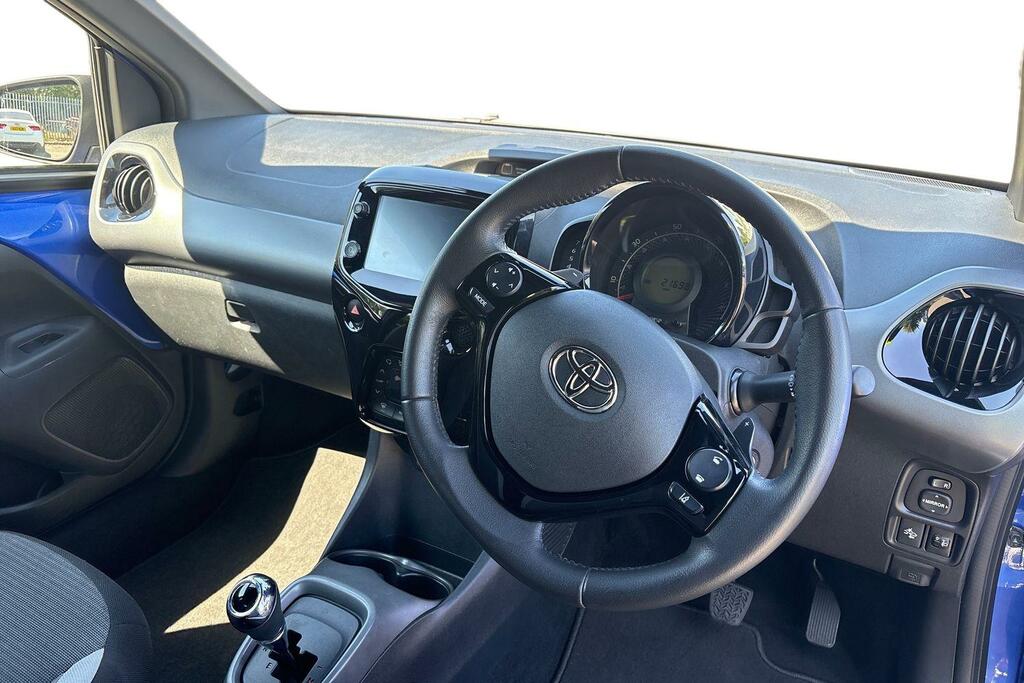 Toyota Aygo 1.0 Vvt-i X-press White #6