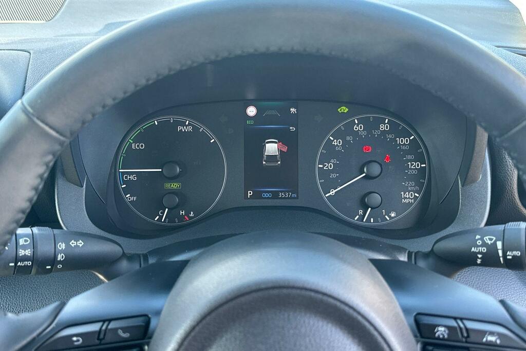 Toyota Yaris Icon Green #11