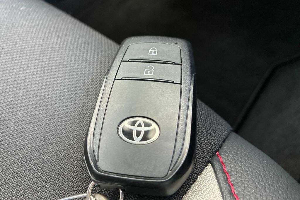 Toyota Corolla 1.8 Vvt-h Icon Tech Touring Sports Cvt Euro 6 Ss White #28