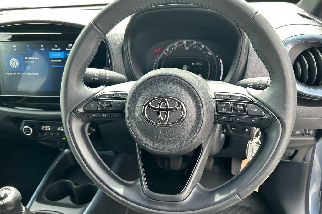 Toyota Aygo X 1.0 Vvt-i Edge White #10