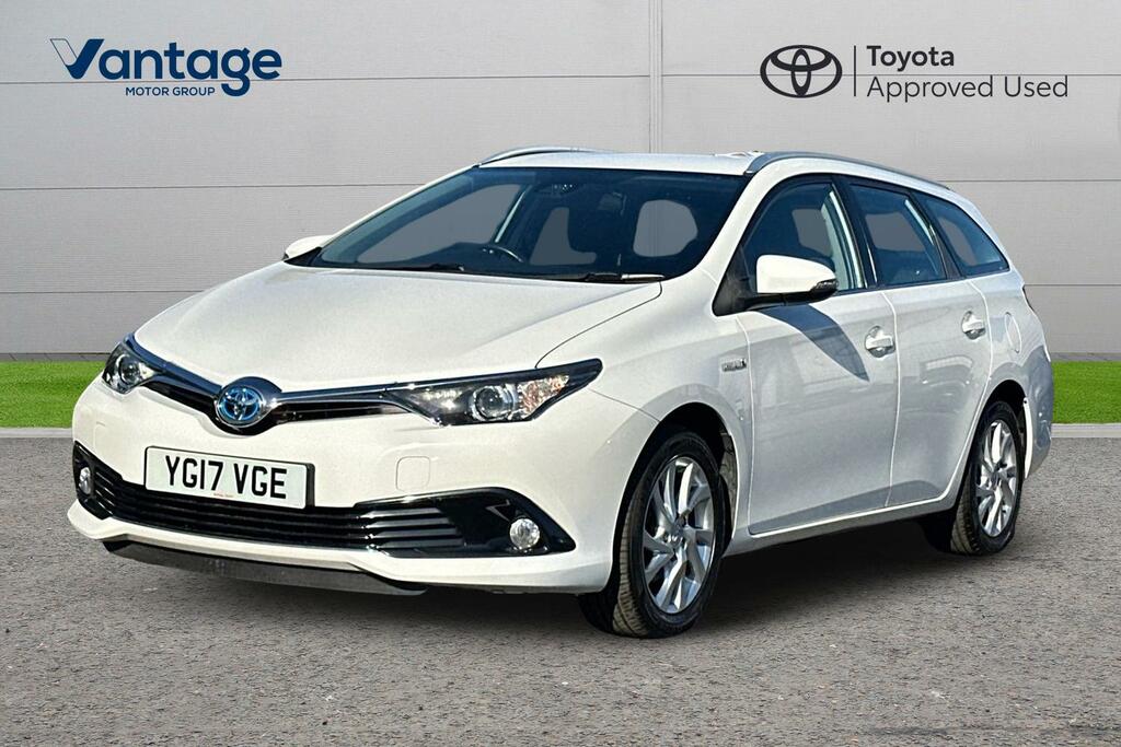 Toyota Auris 1.8 Vvt-h Icon Touring Sports Cvt Euro 6 Ss White #3