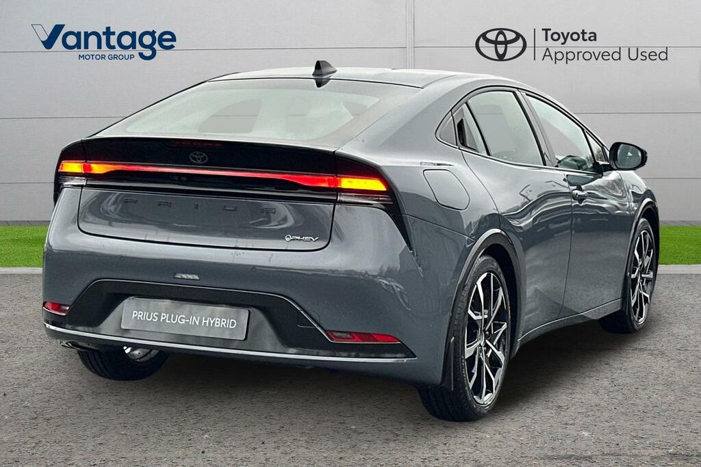 Toyota Prius 2.0 13.6Kwh Excel Cvt Euro 6 Ss Grey #3