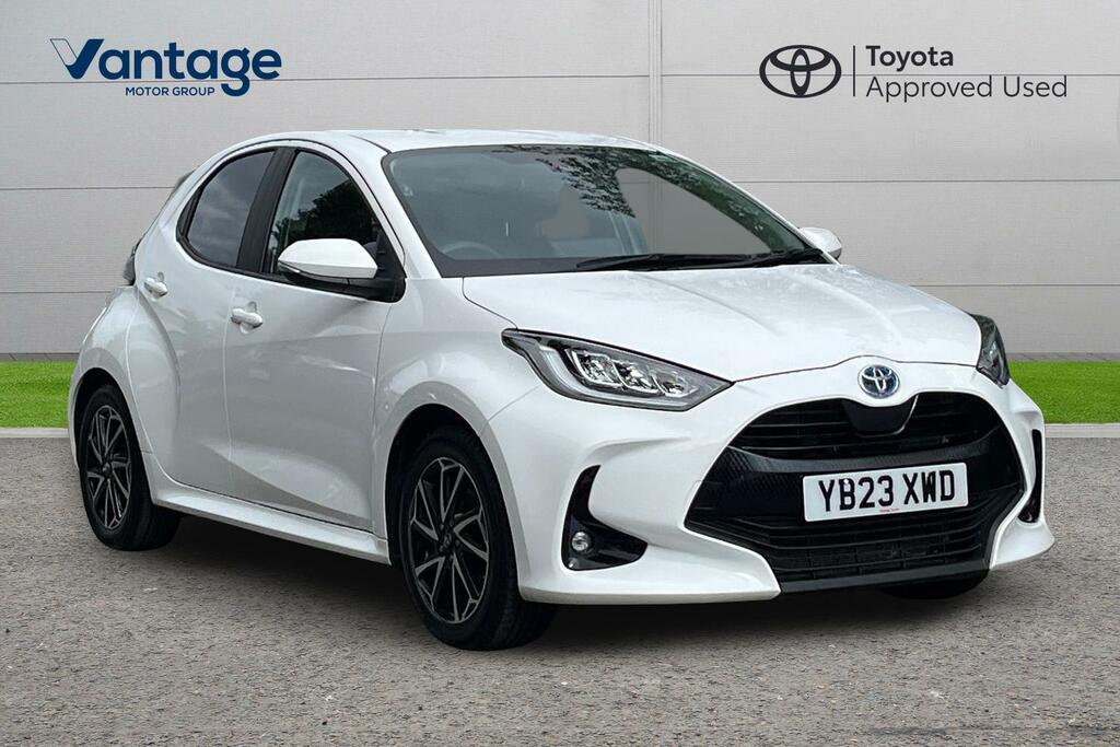 Toyota Yaris 1.5 Vvt-h Design Hatchback Hybrid E-cvt White
