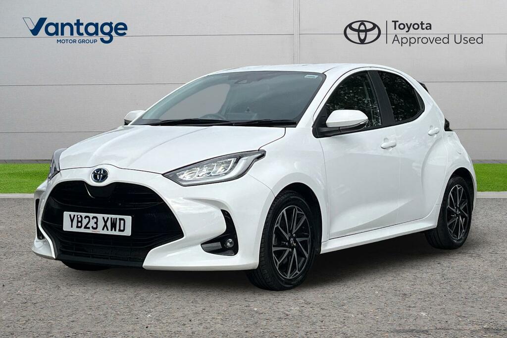 Toyota Yaris 1.5 Vvt-h Design Hatchback Hybrid E-cvt White #3