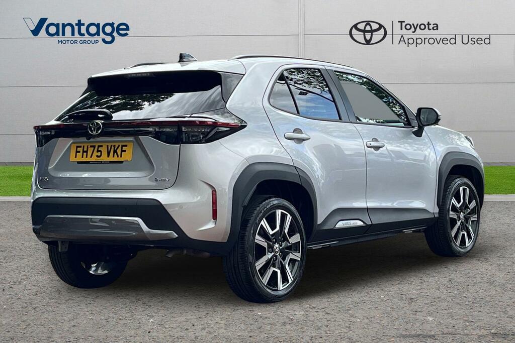 Toyota Yaris Cross 1.5 Vvt-h Excel Suv Hybrid E-cvt Euro 6 Silver #2