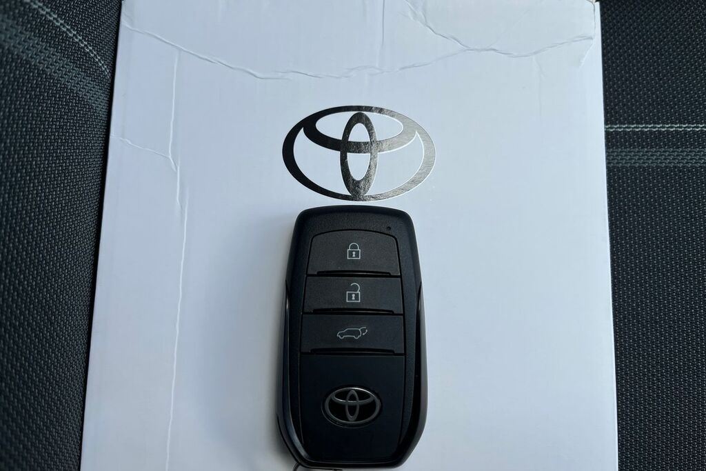 Toyota Yaris Cross Excel Black #27
