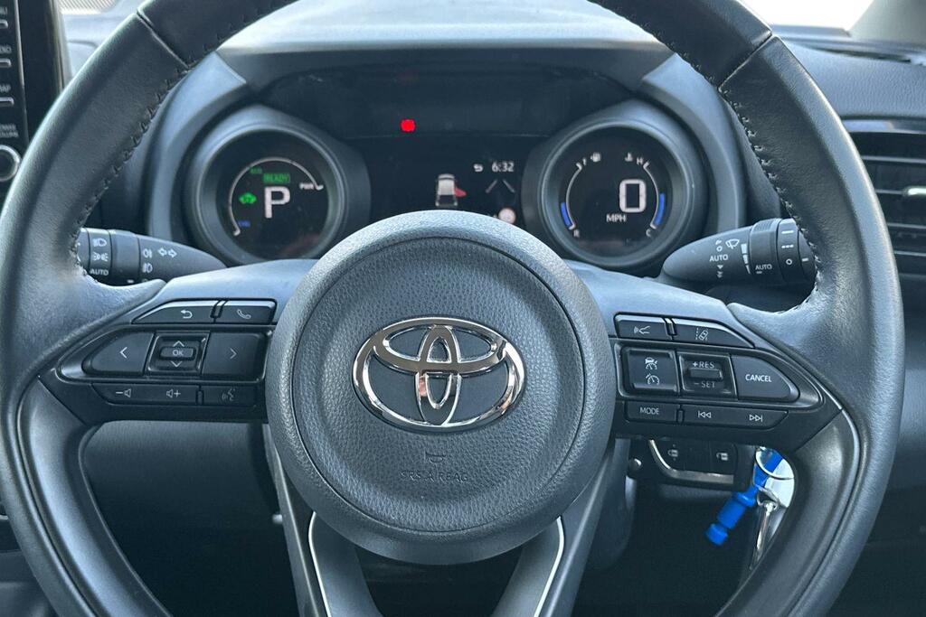 Toyota Yaris 1.5 Vvt-h Icon E-cvt Euro 6 Ss White #10