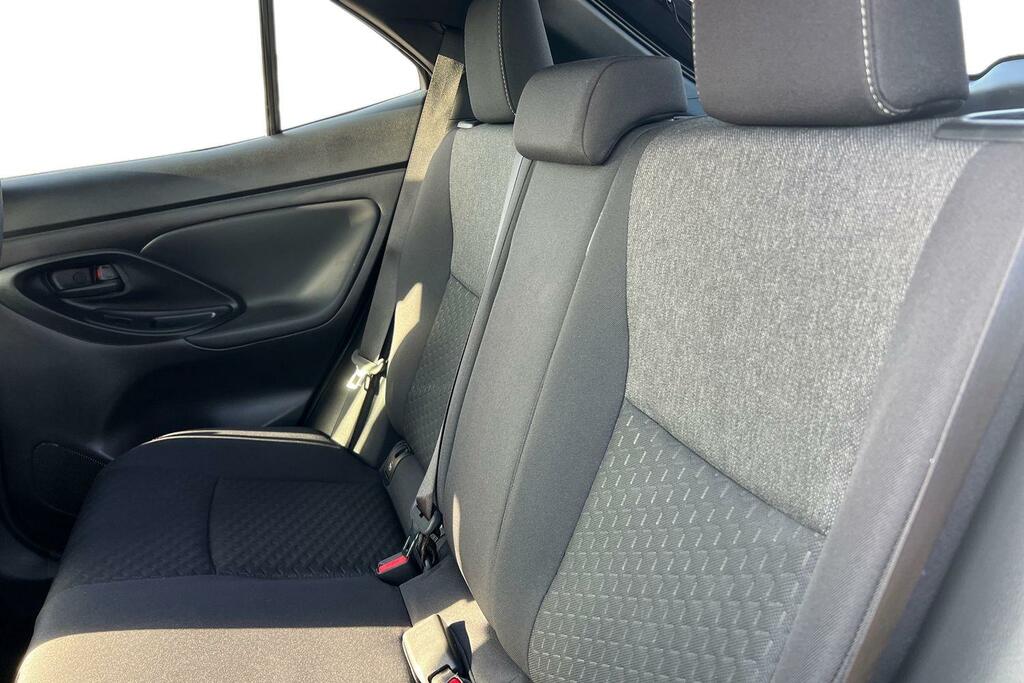 Toyota Yaris Cross 1.5 Vvt-h Excel E-cvt Euro 6 Ss Silver #15