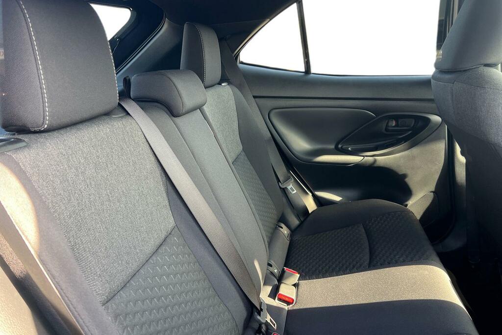 Toyota Yaris Cross 1.5 Vvt-h Excel E-cvt Euro 6 Ss Silver #8