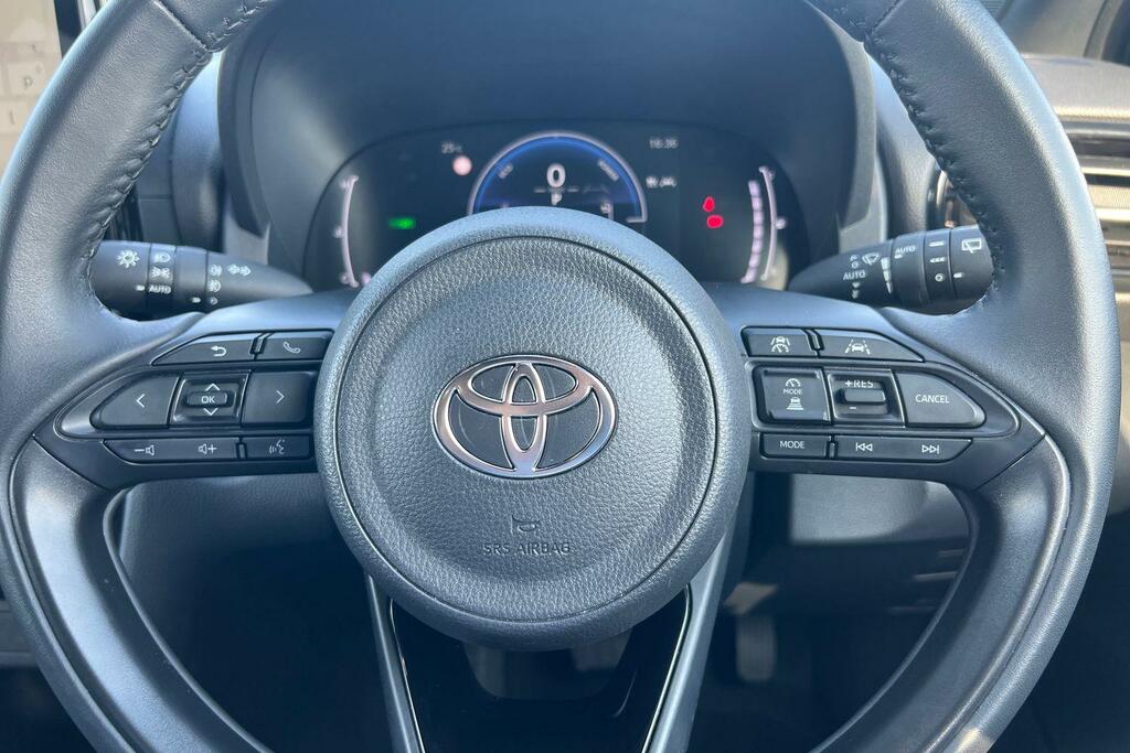 Toyota Yaris Cross 1.5 Vvt-h Excel E-cvt Euro 6 Ss Silver #10