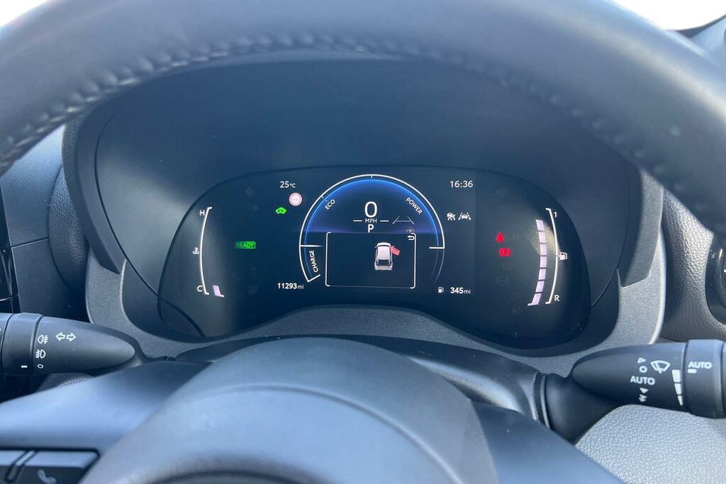 Toyota Yaris Cross 1.5 Vvt-h Excel E-cvt Euro 6 Ss Silver #11