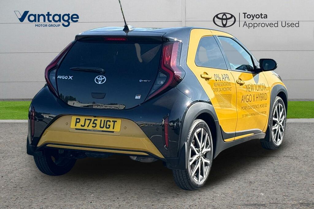 Toyota Aygo X 1.5H Gr Sport Cvt Euro 6 Ss Yellow #2