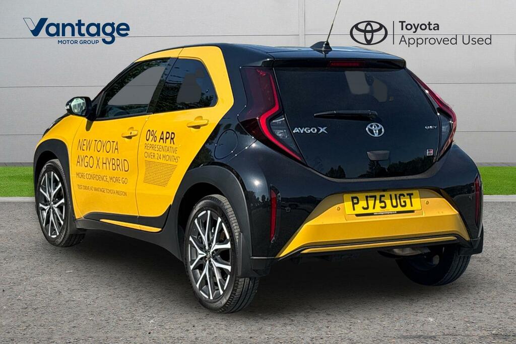 Toyota Aygo X 1.5H Gr Sport Cvt Euro 6 Ss Yellow #4