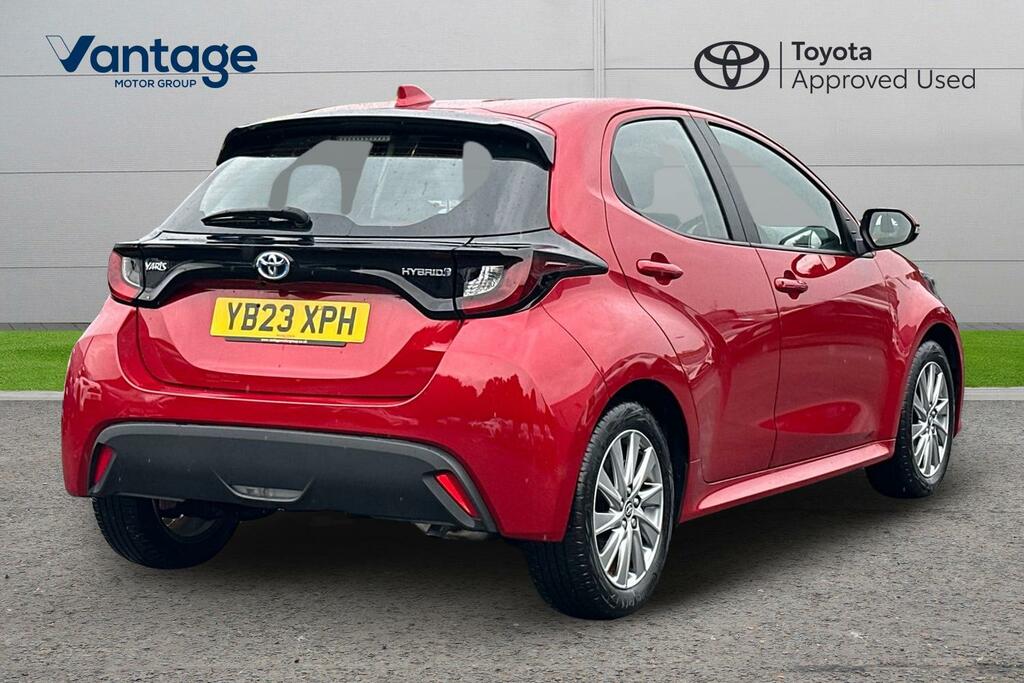 Toyota Yaris 1.5 Vvt-h Icon E-cvt Euro 6 Ss Red #2