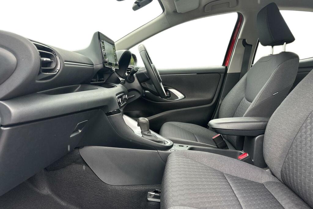 Toyota Yaris 1.5 Vvt-h Icon E-cvt Euro 6 Ss Red #5