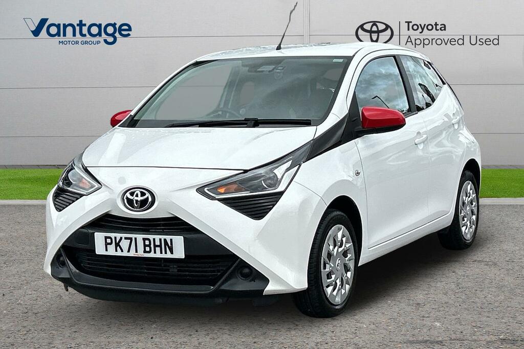 Toyota Aygo 1.0 Vvt-i X-play Euro 6 Ss White #3