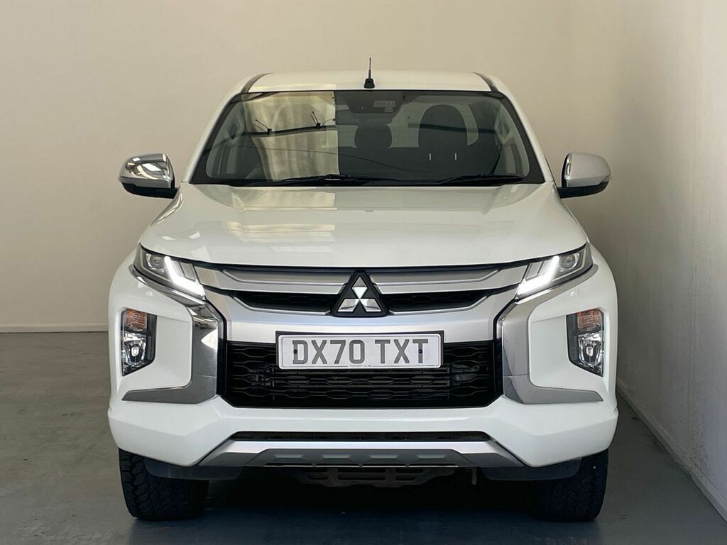 Mitsubishi L200 Di-d 4X4 Warrior 2.3L 150Ps White #2