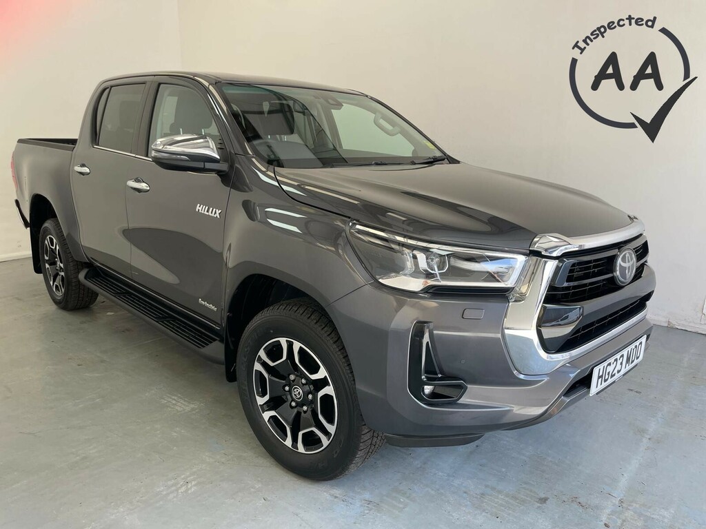 Toyota HILUX Invincible X Dcab 2.8 D-4d 204Ps Grey