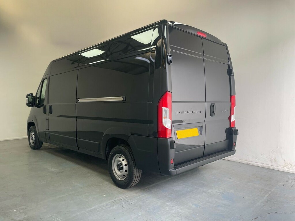 Peugeot Boxer 335 Professional L3 H2 Lwb 2.2 Bluehdi 140Ps FF26VVV Black #3