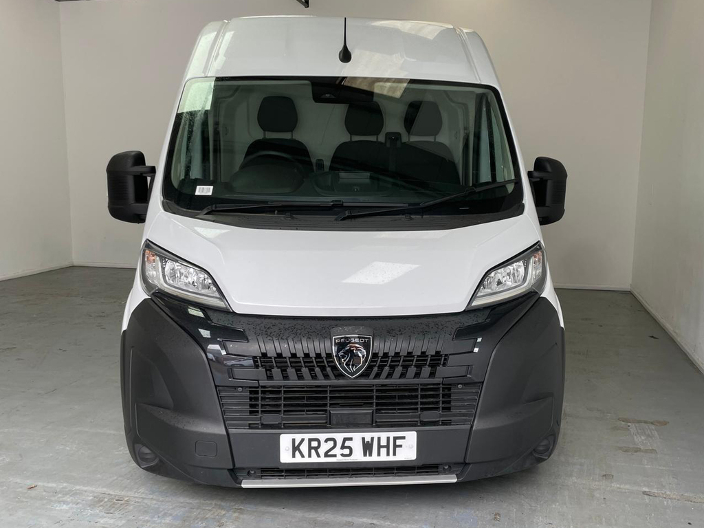 Peugeot Boxer Professional L3 H2 2.2 Bluehdi 140Ps KR25WHF White #2