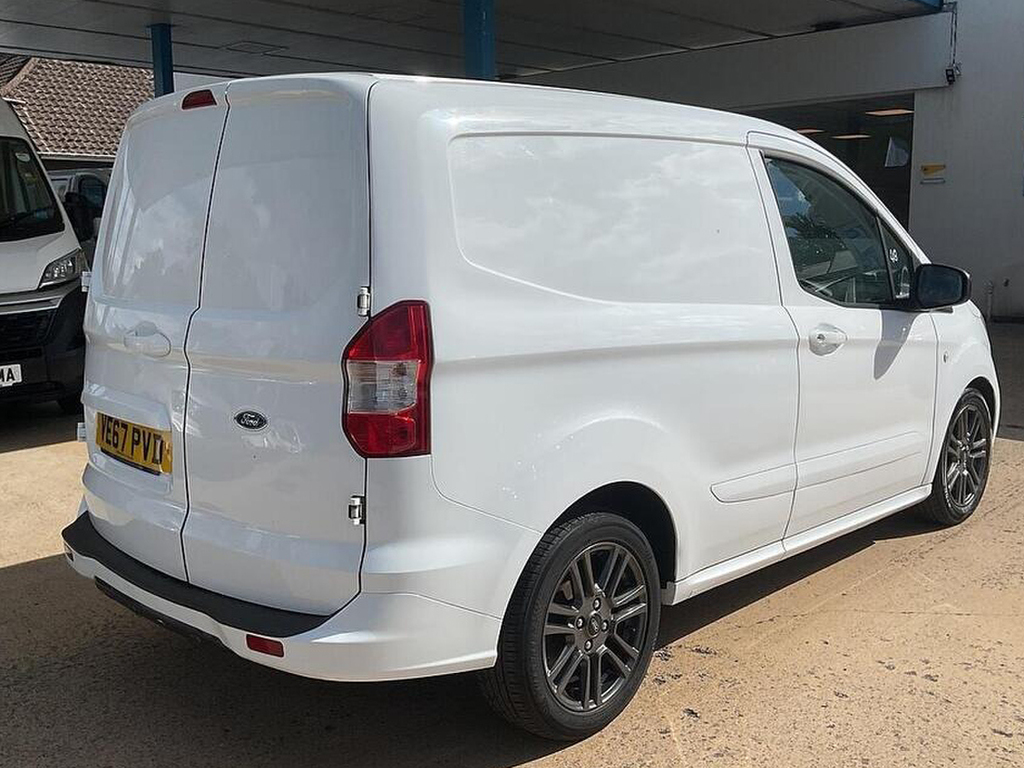 Ford Transit Courier Sport 1.5 Tdci 95Ps White #6