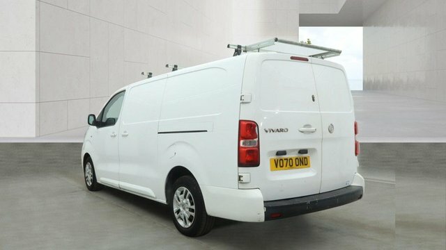 Vauxhall Vivaro 1.5 Turbo D 2900 Sportive Panel Van Man White #3