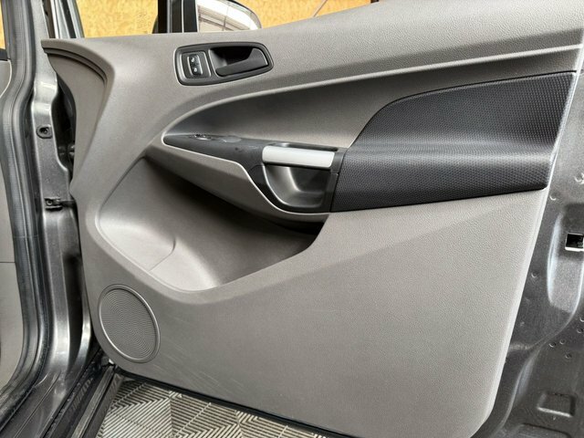 Ford Transit Connect 240 Trend 1.5Tdci 120 Air Con 3 Seats Alloy W Grey #31