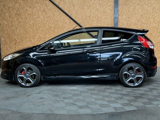 Ford Fiesta 1.6T Ecoboost St-3 Hatchback Eur Black #2