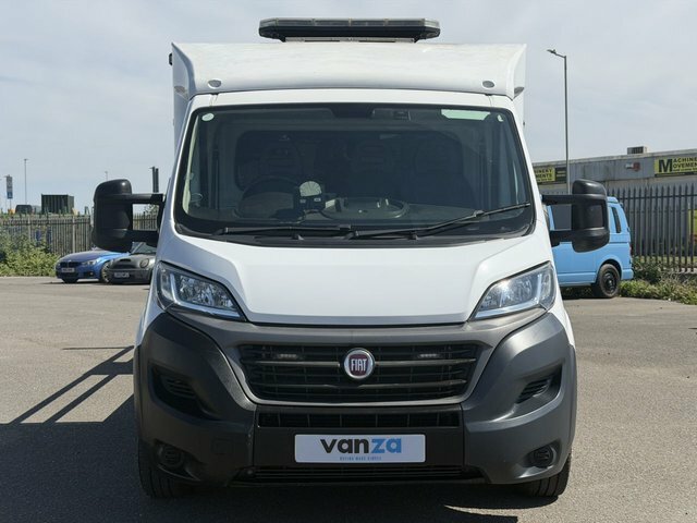 Fiat Ducato 2.3 Multijetii 35 Chassis Cab Ma White #3