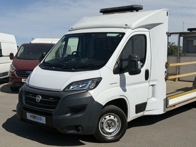 Fiat Ducato 2.3 Multijetii 35 Chassis Cab Ma White #4