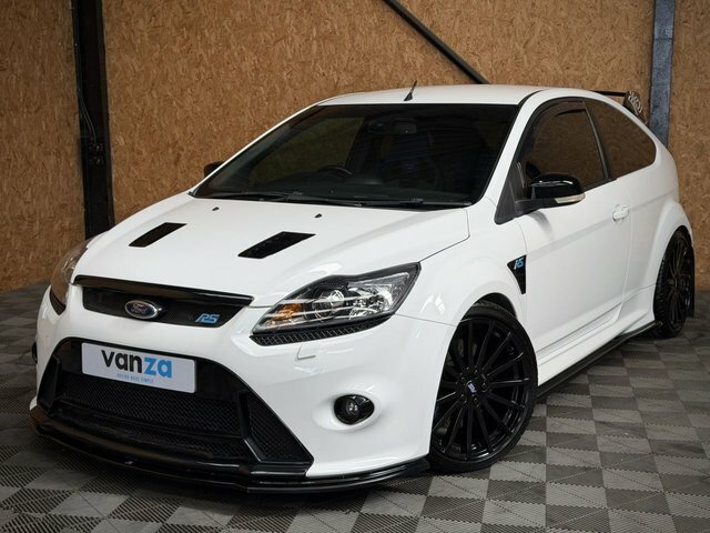 Ford Focus 2.5 Rs Hatchback 225 G Km 301 B White