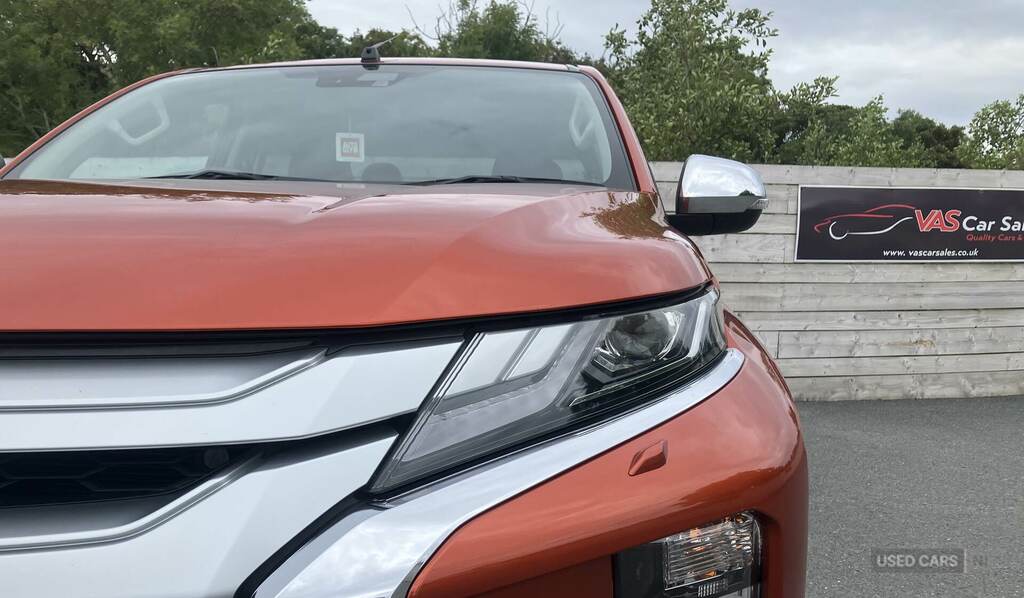 Mitsubishi L200 Double Cab Di-d 150 Warrior 4Wd Orange #4