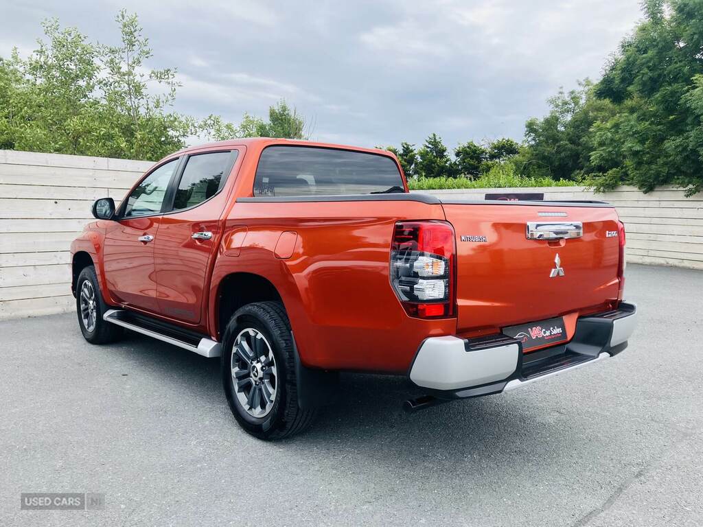 Mitsubishi L200 Double Cab Di-d 150 Warrior 4Wd Orange #6