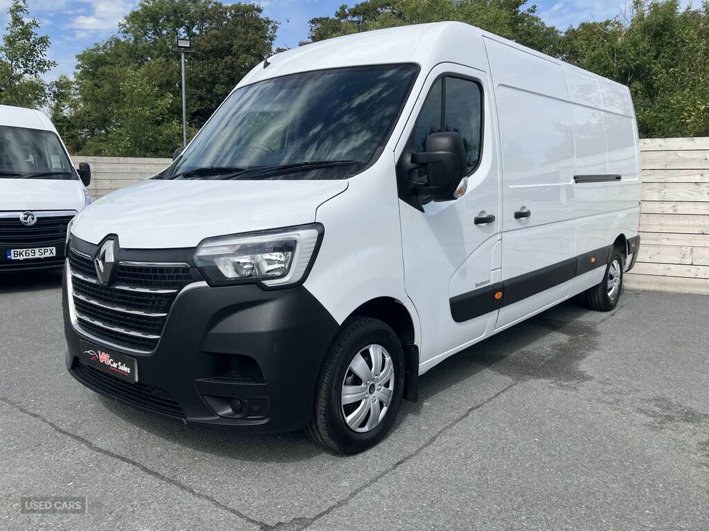 Renault Master Lm35dci 135 Business Medium Roof Van White #3