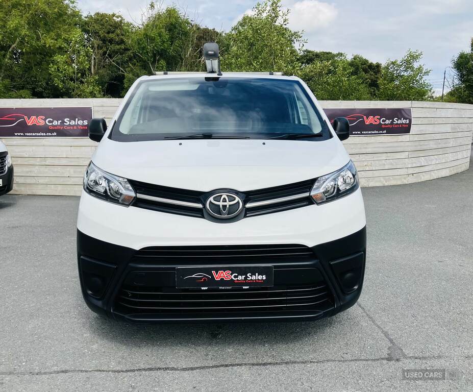 Toyota PROACE 2.0D 120 Icon Van White #2