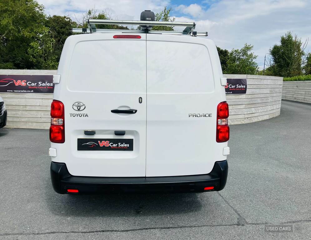Toyota PROACE 2.0D 120 Icon Van White #5
