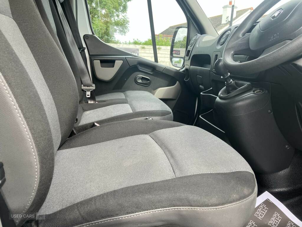 Renault Master Ll35dci 125 Business Low Roof Luton Loloader White #6