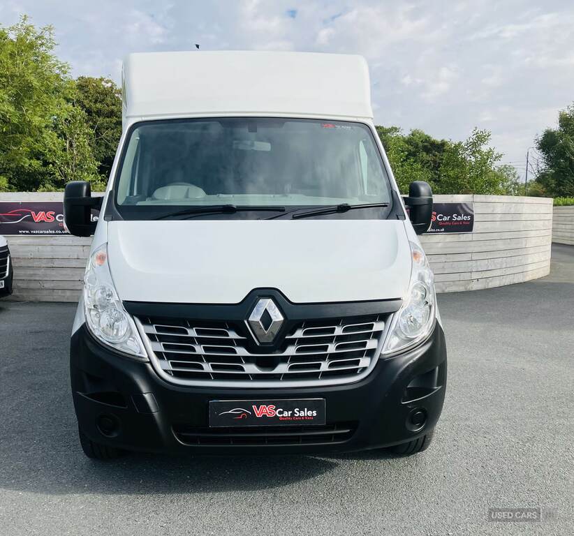 Renault Master Ll35dci 125 Business Low Roof Luton Loloader White