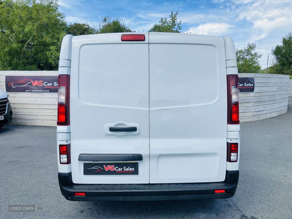Renault Trafic Sl27 Dci 120 Business Van White #5