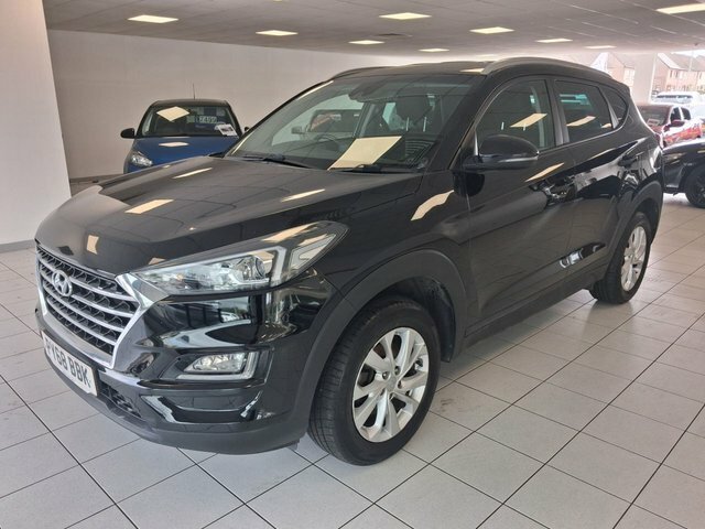 Hyundai Tucson 1.6 Gdi Se Nav Suv Euro 6 S S PY68BBK Black #3