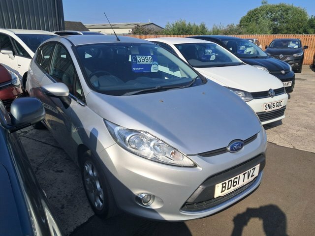 Ford Fiesta 1.25 Zetec Hatchback 129 G Km 8 BD61TVZ Silver