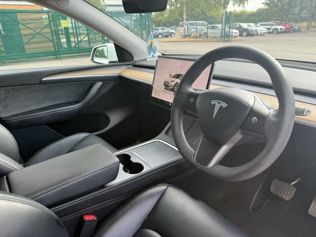 Tesla Model Y 2022 Dual Motor Long Range Suv XGZ7485 White #2