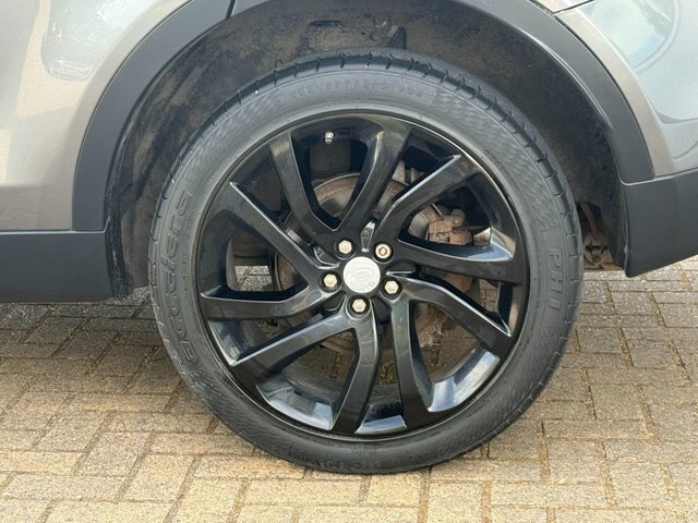 Land Rover Discovery Sport Hse White #16